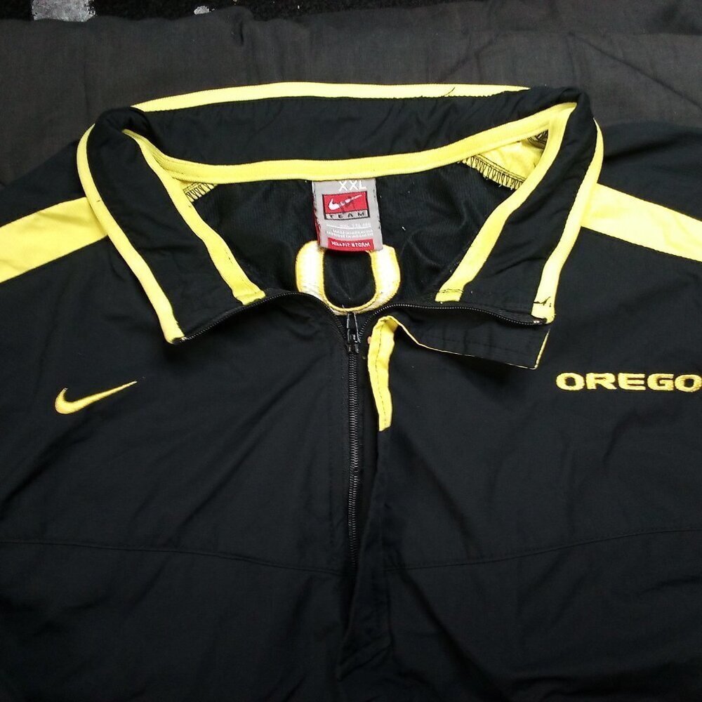 Vintage Nike Fit Storm Oregon Ducks Pullover Windbreaker Jacket